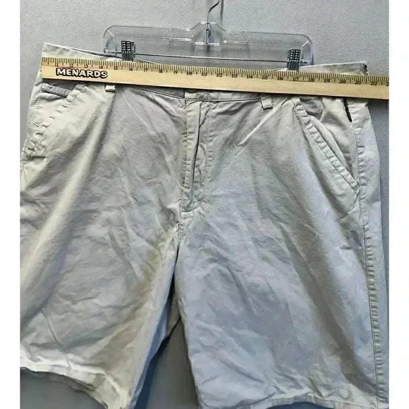 Vintage Ecko Unltd Shorts Men's W-42 Chino Pockets Classic Casual 12" Inseam - Picture 3 of 11
